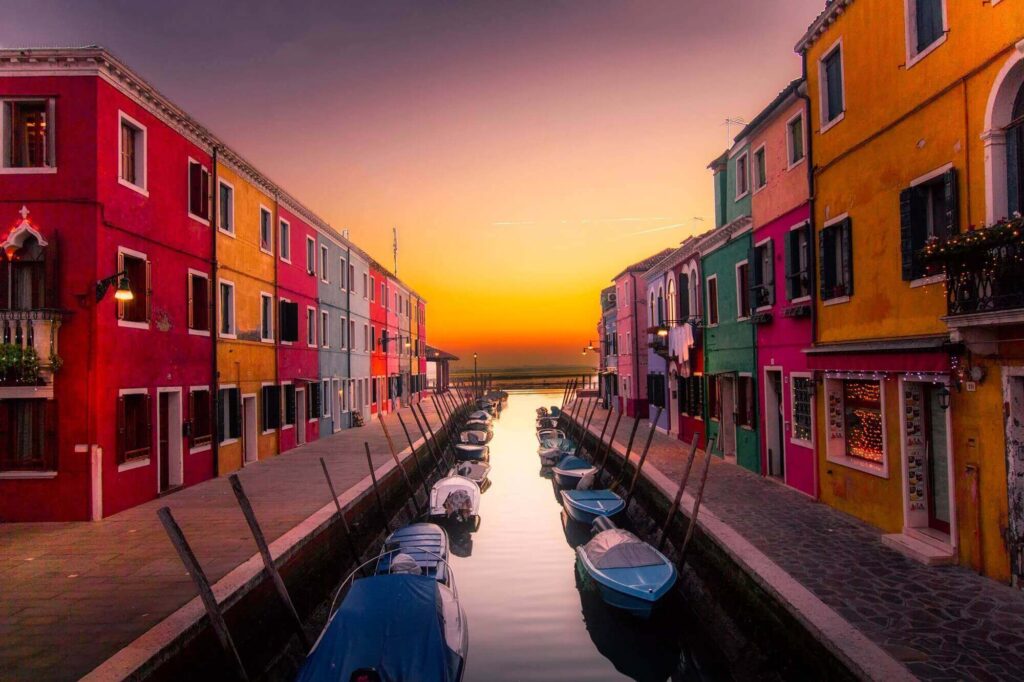 architecture boats buildings 417344 1