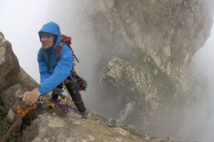 aaj 12201020500 1410525584