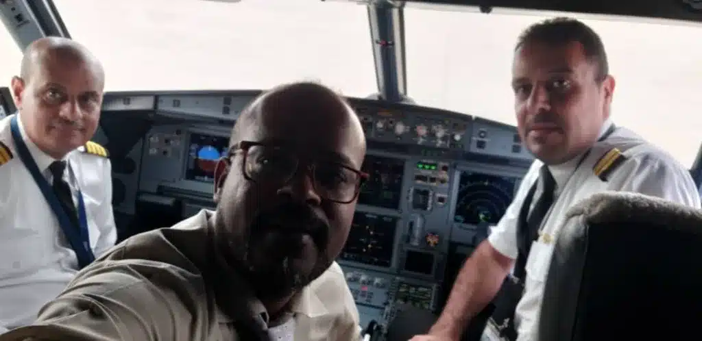 In the photo our CEO and Founder Mr. Ala Al-hajj, and pilots,  captain Omar Bafadal and his assistant, who smoothly flew the skies connecting mainland Yemen to the island of Socotra.